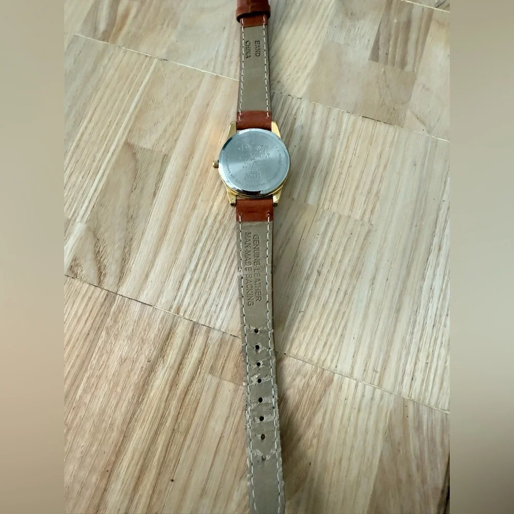 Vintage 90s SII Disney Winnie the Pooh Eeyore daydream watch NEW BATTERY